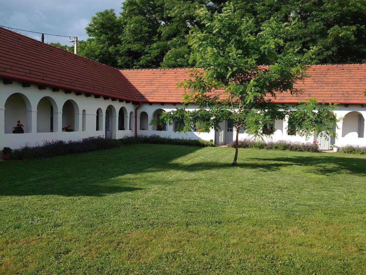 Hotel Bakta Haz Egerbakta Exterior foto